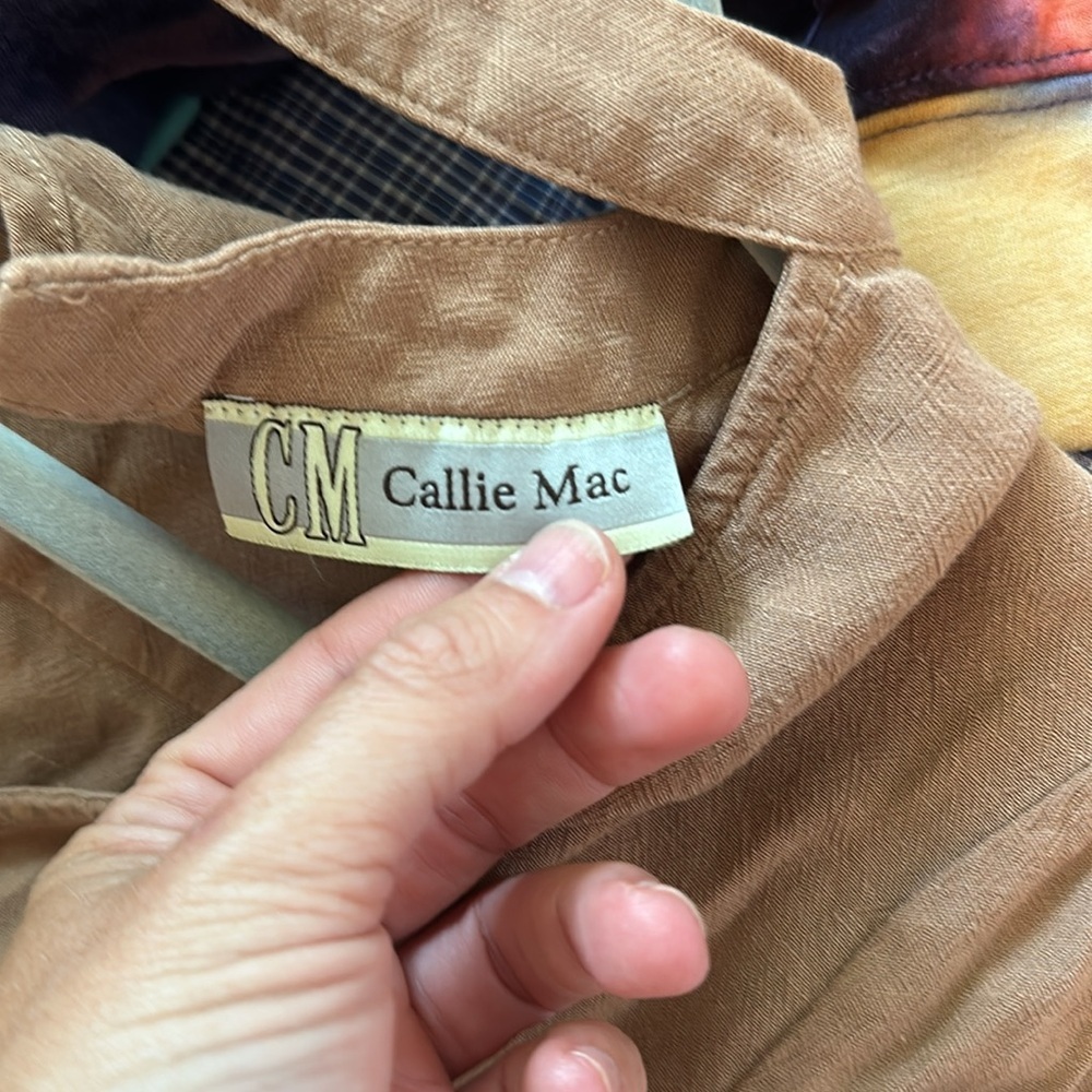 Callie Mac Brown Hi-Low Tunic | Linen Blend | Coastal Chic | Flowy Boho Top - Picture 6 of 7